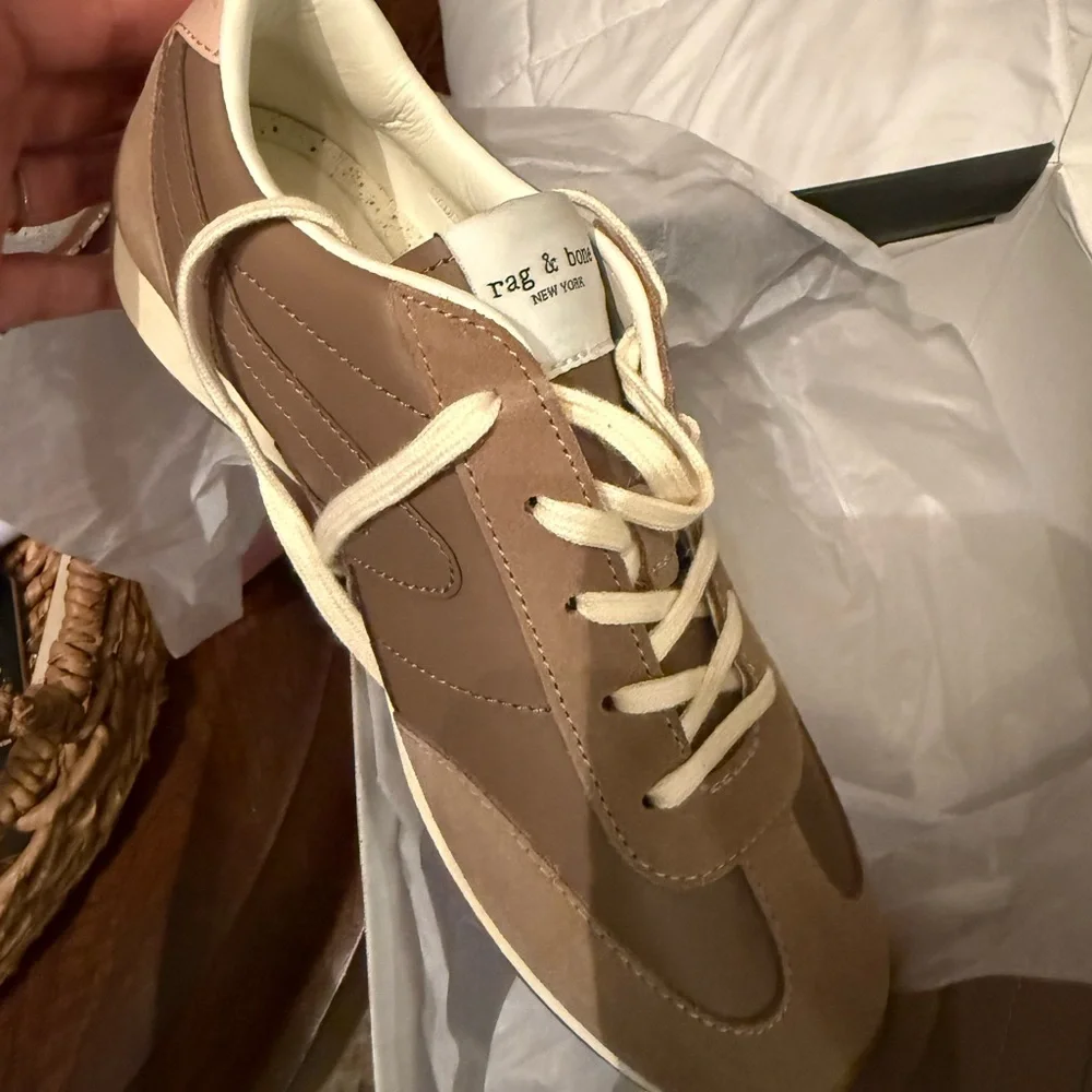rag & bone Beige and Cream women’s Sneakers mushroom color new - Picture 2 of 4